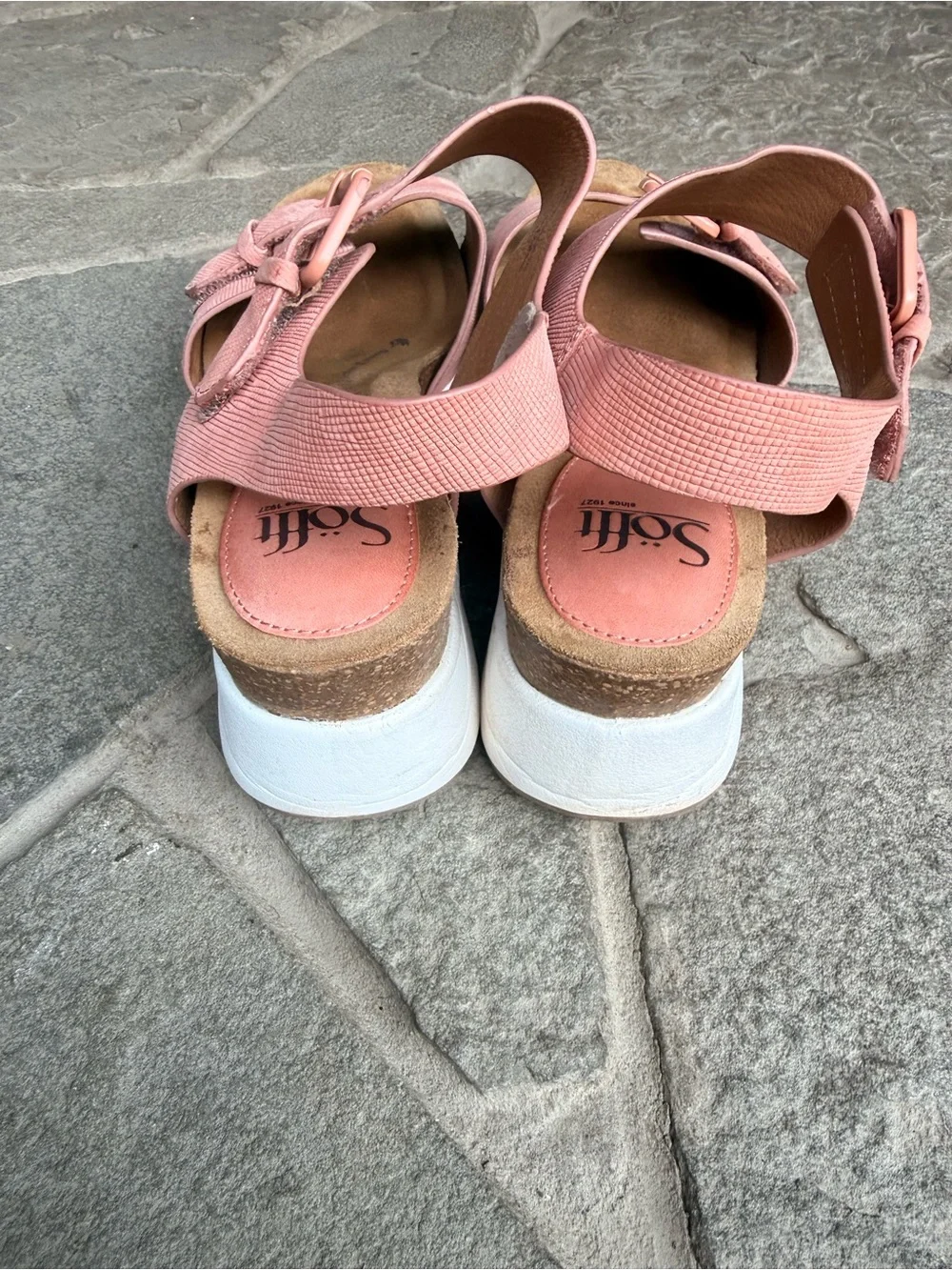 Sofft Castello Leather Platform Sandals Pink Textured Buckle‎ Comfort Wedge 9